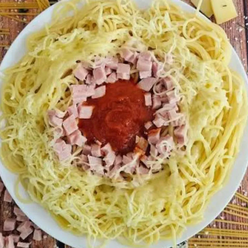 Spaguetti con Queso Gouda & Jamon