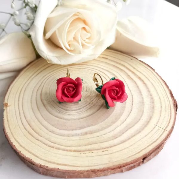 ✨Aretes de Rosa Roja (cierre español)✨