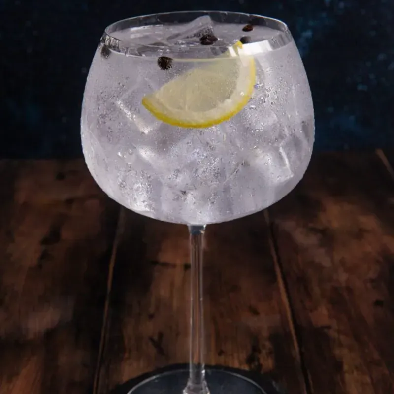 Gin tonic (P)