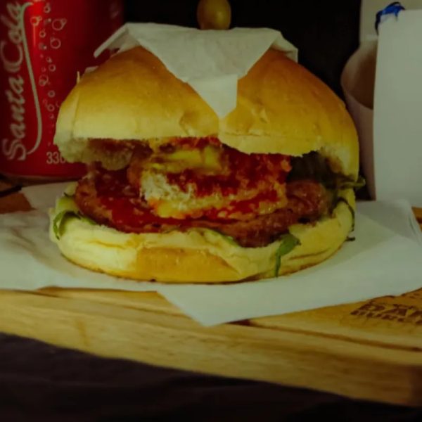 Danis Burguer de Res + Q.Blanco