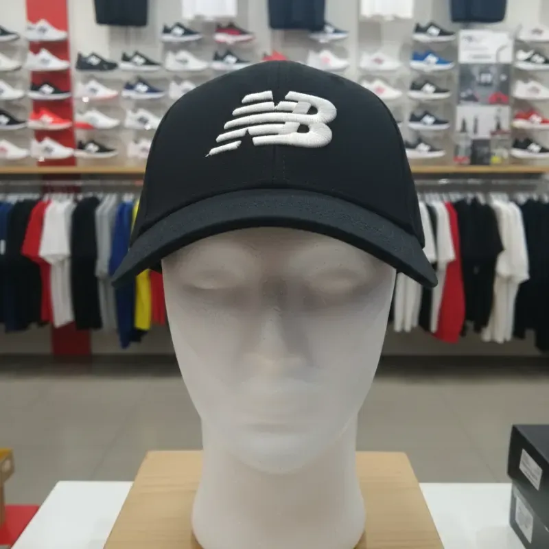 Gorra NB negra