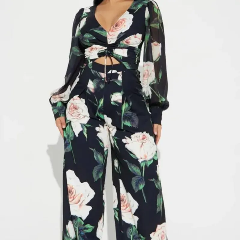 Mono enterizo estampado de rosas