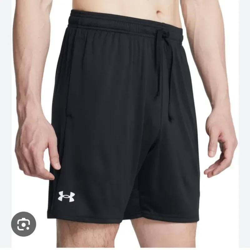 Short UNDER ARMOUR