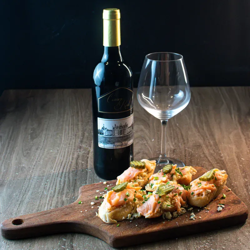 Tostadas con Salmon Ahumado