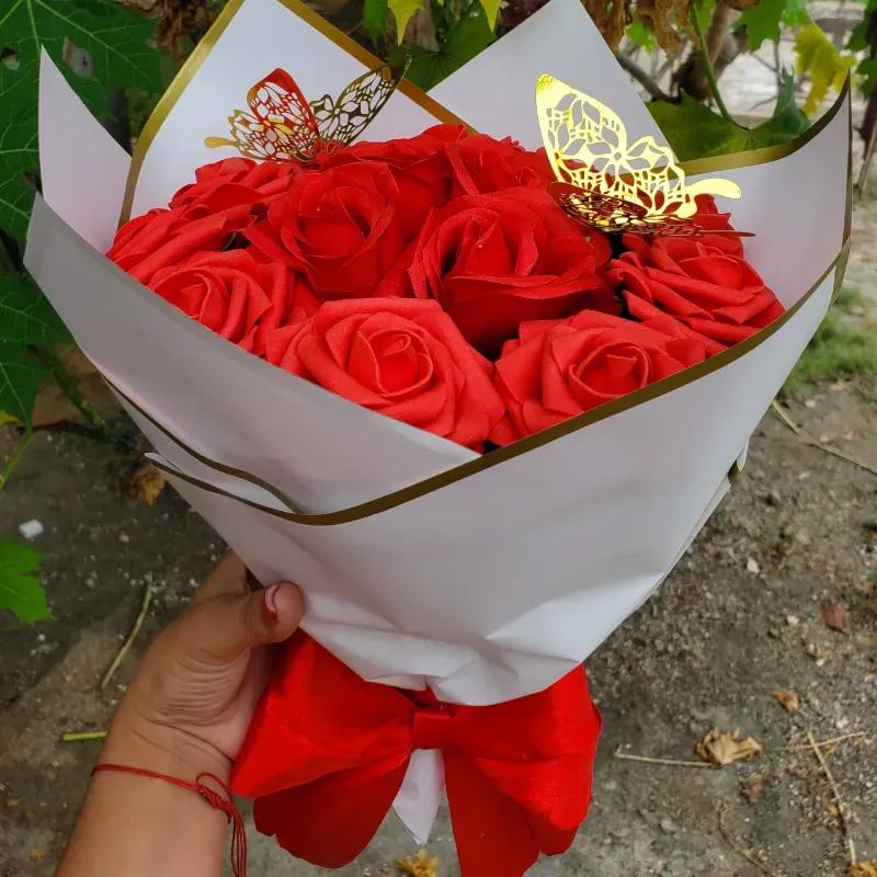 Ramos rosas eternas rojo