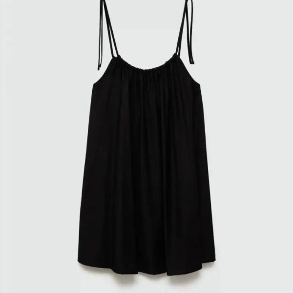 Vestido negro corto