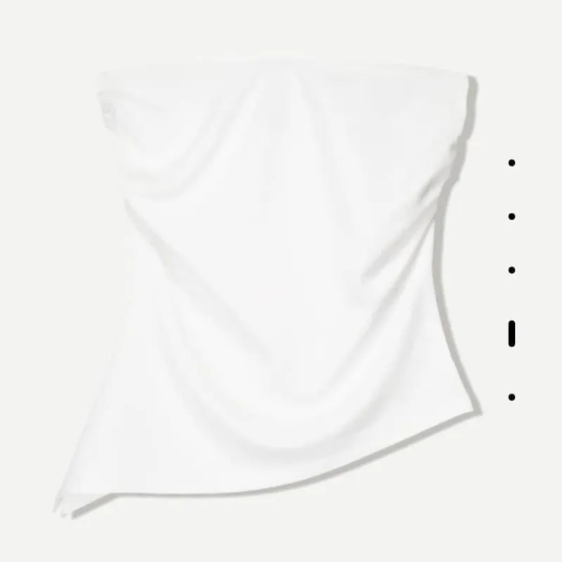 Top blanco strapless pico