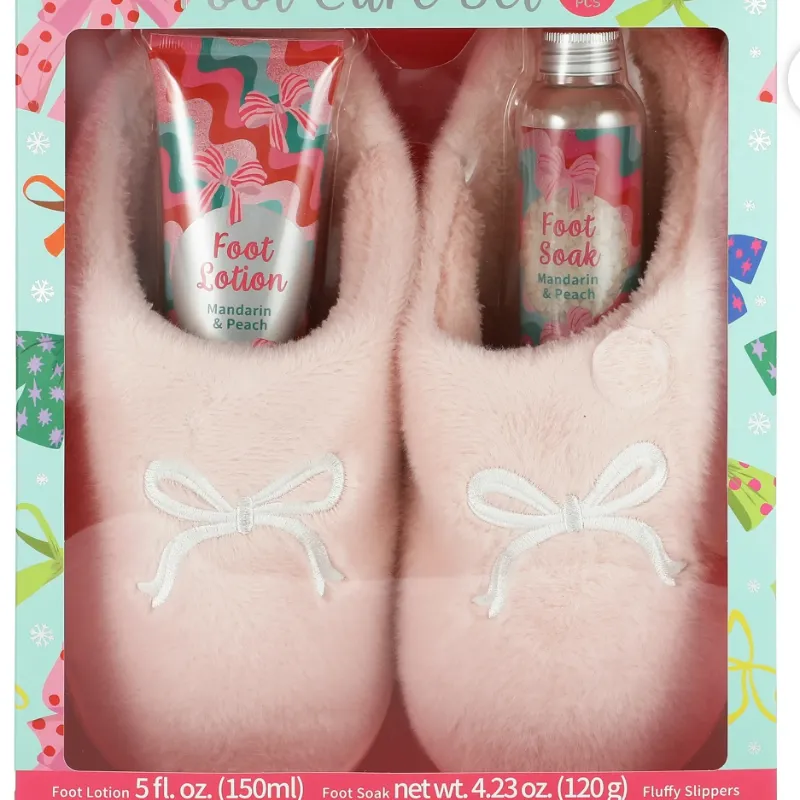 Set de Regalo para Cuidado de Pies de 3 Piezas para Mujer con Pantuflas Peluditas, Loción para Pies y Baño para Pies - Rosa
