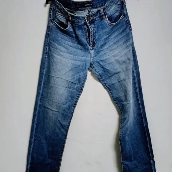Pantalón de mezclilla