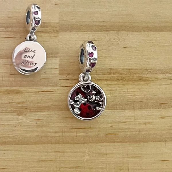 Charm Minnie & Mickey Fondo Rojo