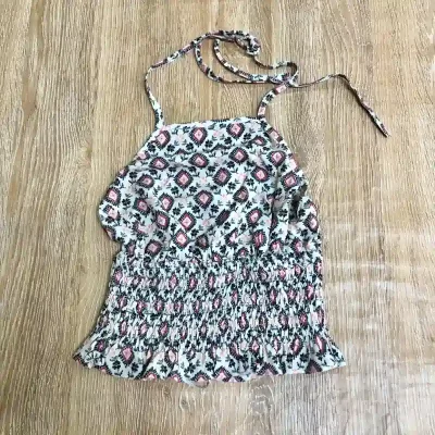 Blusa de tirantes con florecitas