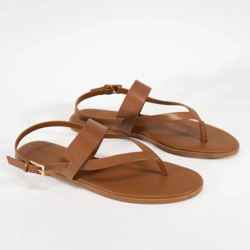 Sandalias Carmelitas de Tira con Hebilla