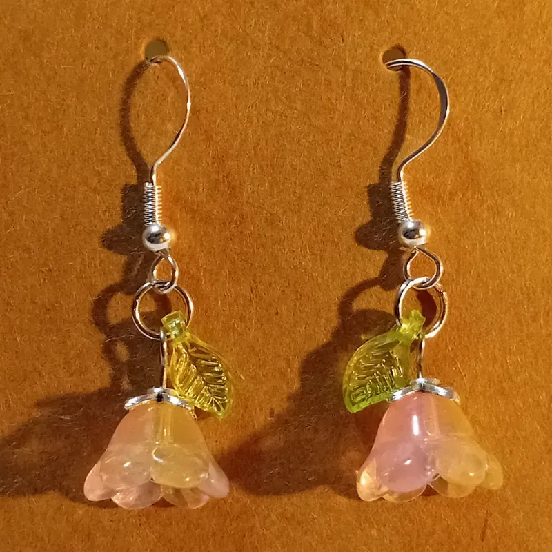 Aretes de campanilla