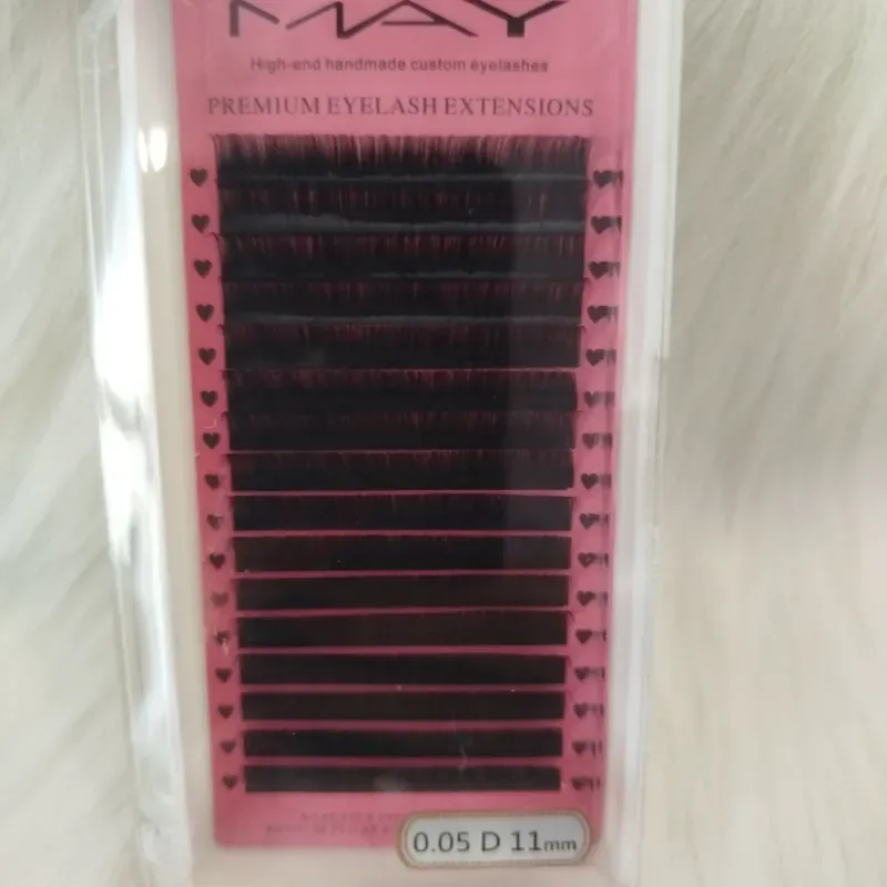 Pestañas pelo a pelo