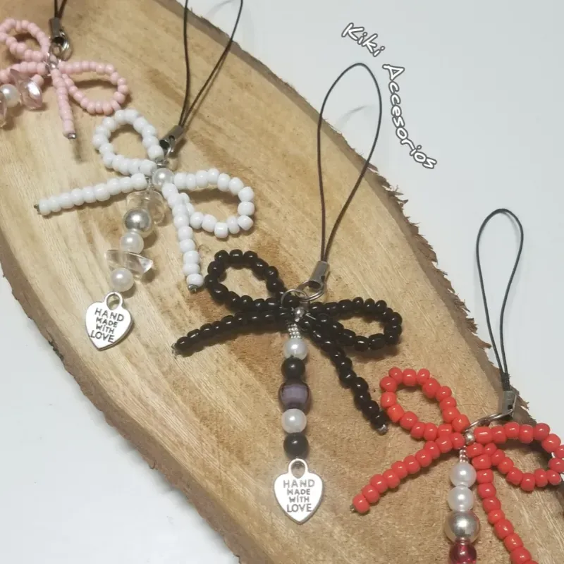 Colgantes de lacitos