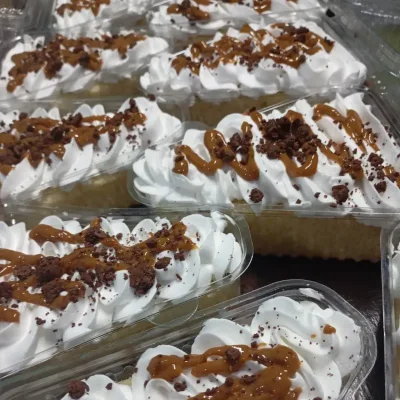 Charola 3 leches y nata( dulce de leche)