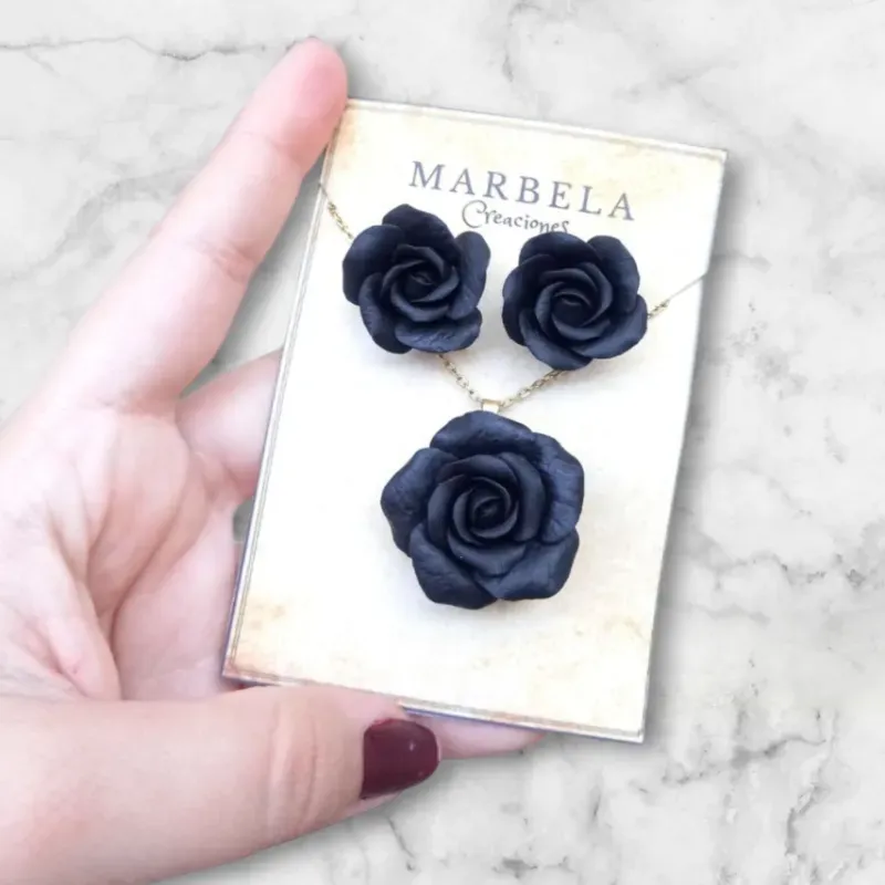 ✨Juego de Rosas Negras Especial✨