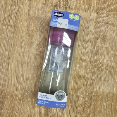 Biberón de cristal color rosado