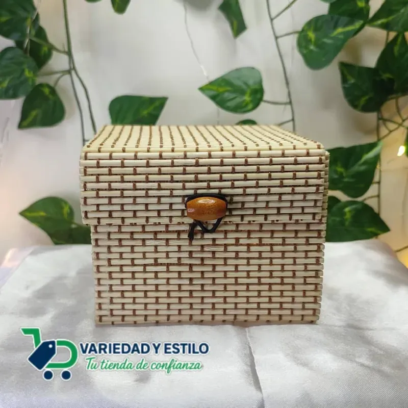 Joyero de mimbre