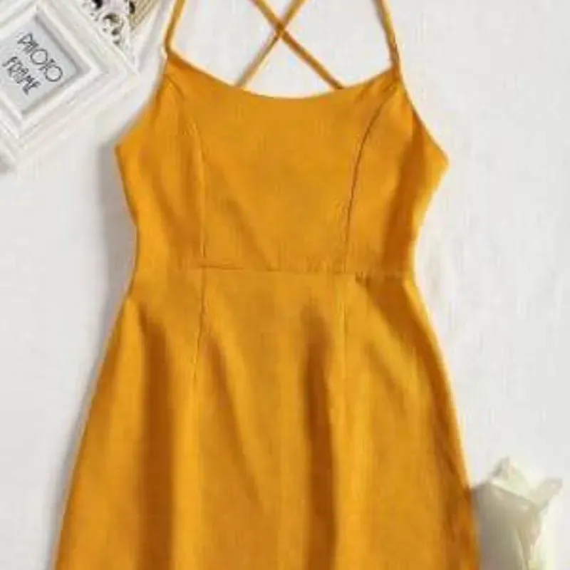 Vestido cruzado en la espada