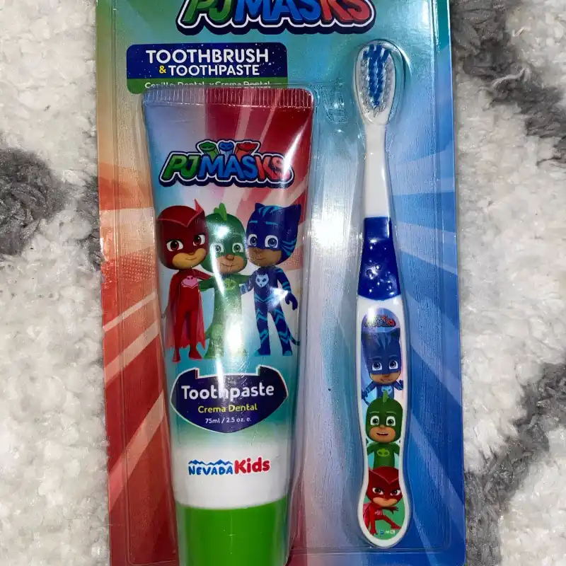Set de pasta y cepillo PJMASKS $6USD