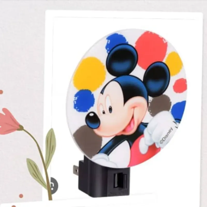 Lamparita de noche enchufable