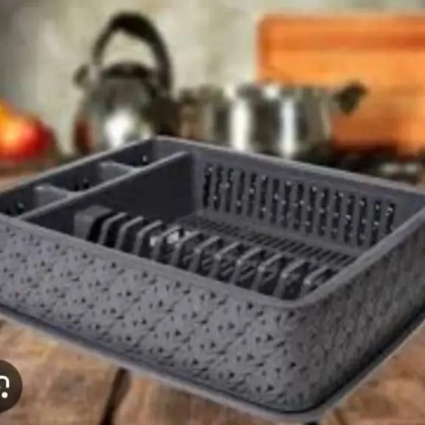 Escurridor de platos con su bandeja