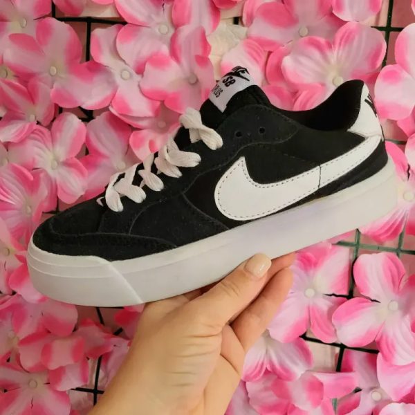 Tenis nike bajitos