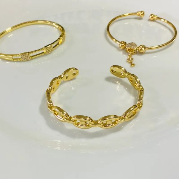 Pulseras rígidas