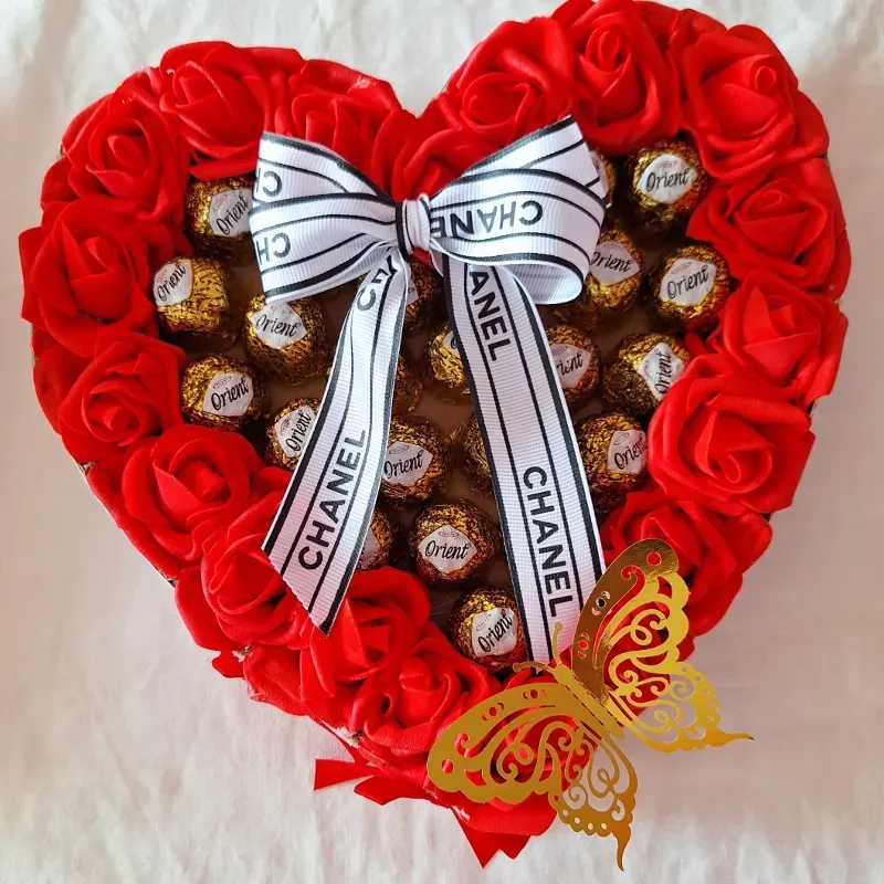 Arreglo floral Chanel 