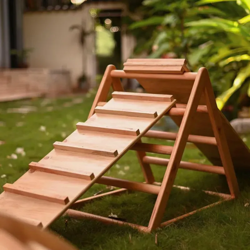 RAMPA ( TRAVESAÑOS DE MADERA)