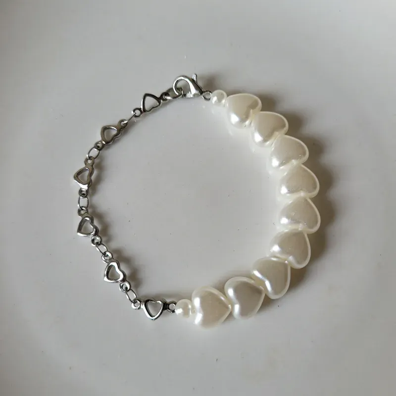 Pulsera de corazones