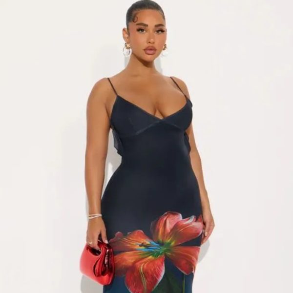 Vestido de tirantes con estampado de marpacífico