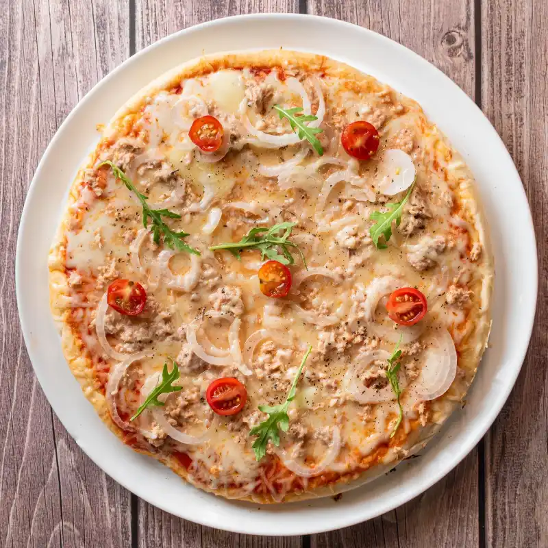 Pizza de atún