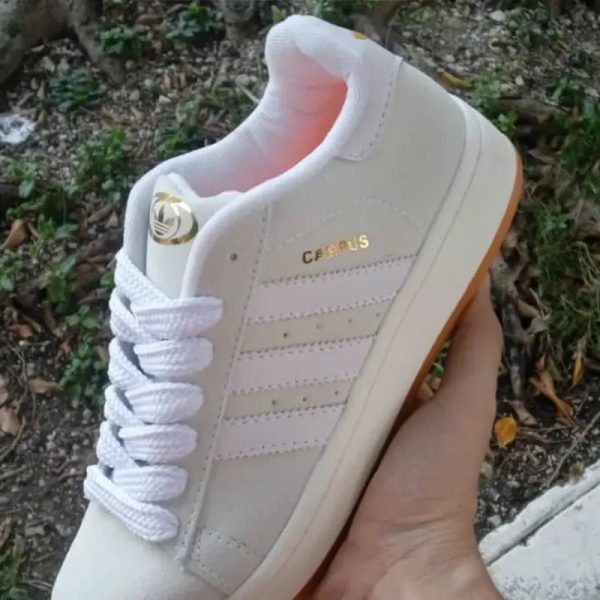 Adidas Campus hueso y dorado