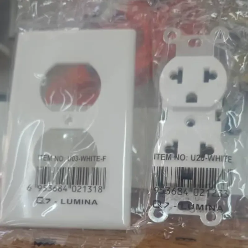 Tomacorrientes de 15 AMP