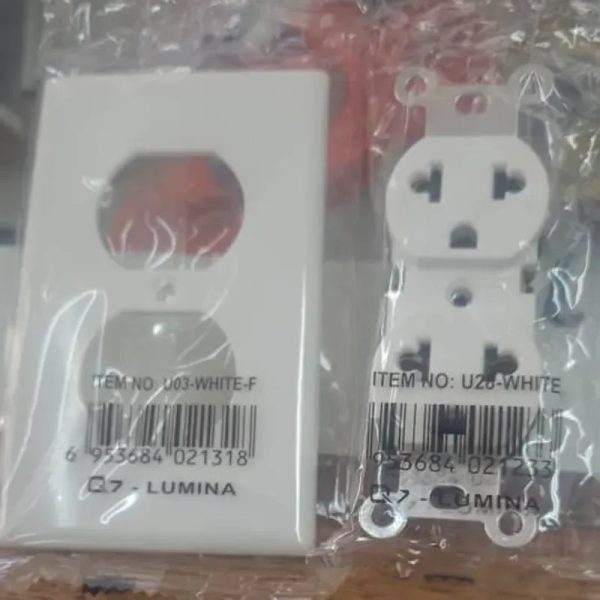 Tomacorrientes de 15 AMP