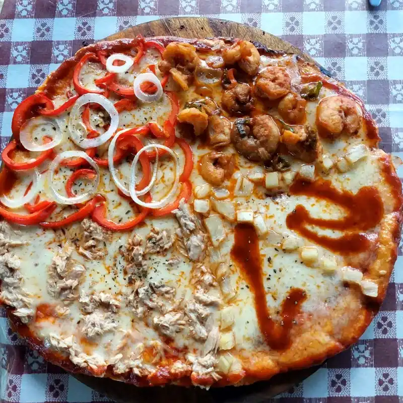 Pizza "Lo Nuestro"