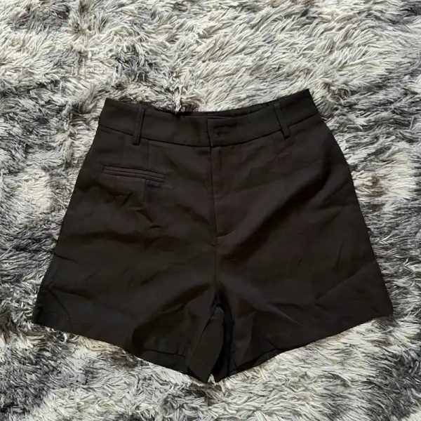 Short negro de vestir