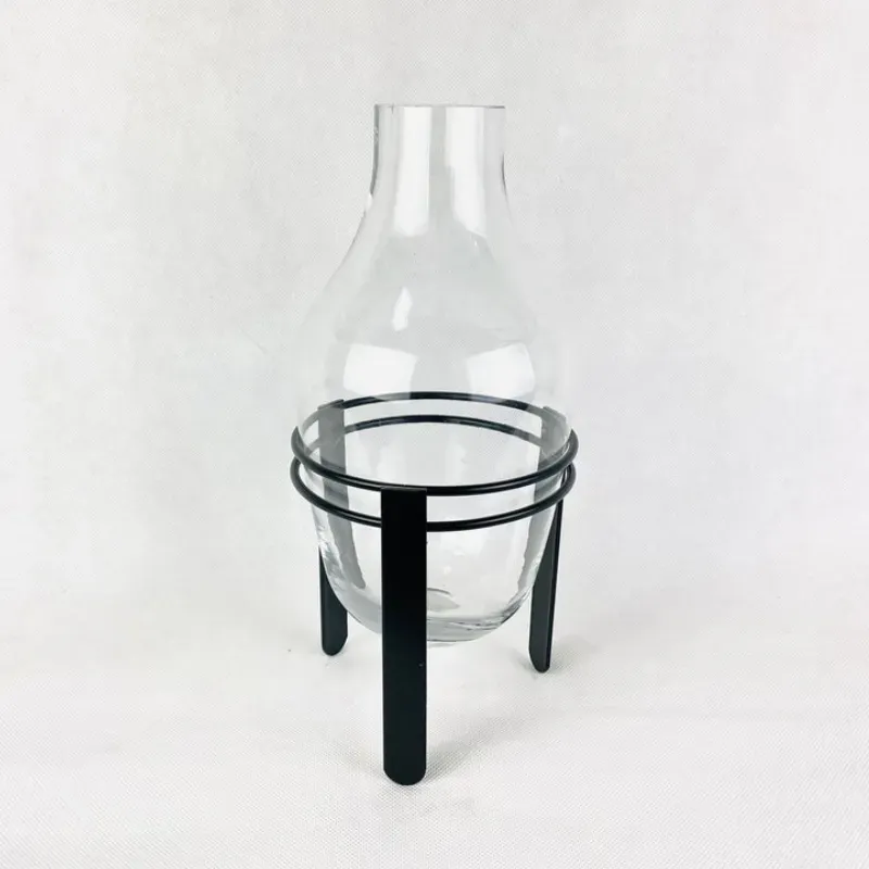 Búcaro con soporte mediano