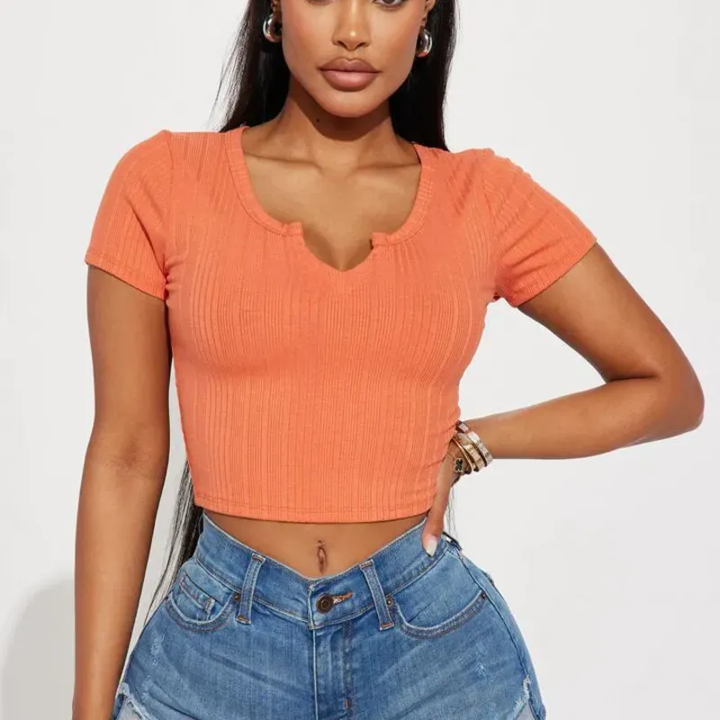 Pulover corto naranja