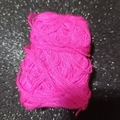 Hilo Acrilán rosado fiusha