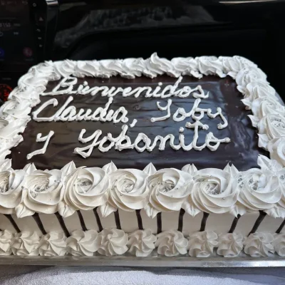 Cake capuchino con cobertura de chocolate