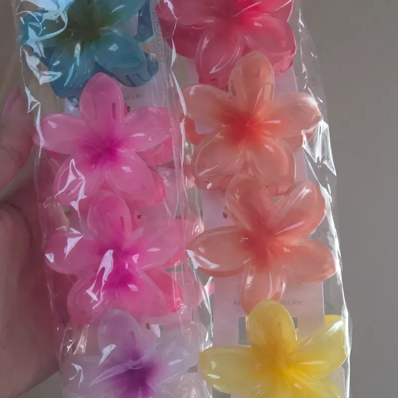 Pellizcos de flor medianos.