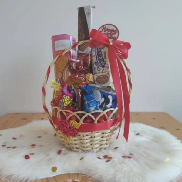 Cesta personalizada con confituras