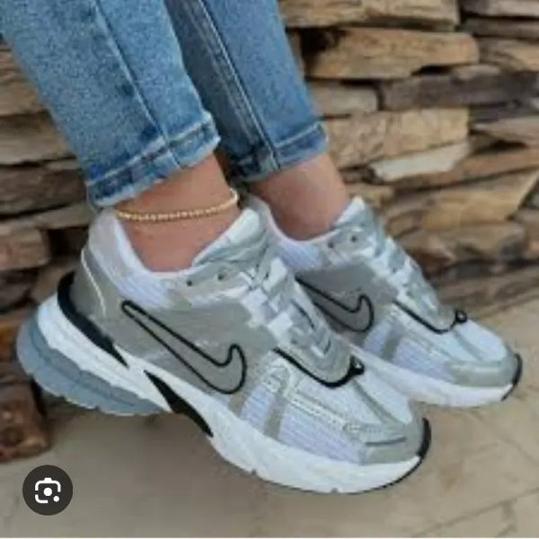 Zapatillas Nike Plateadas
