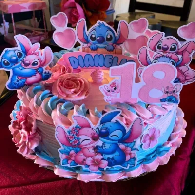Cake con la temática de Stitch