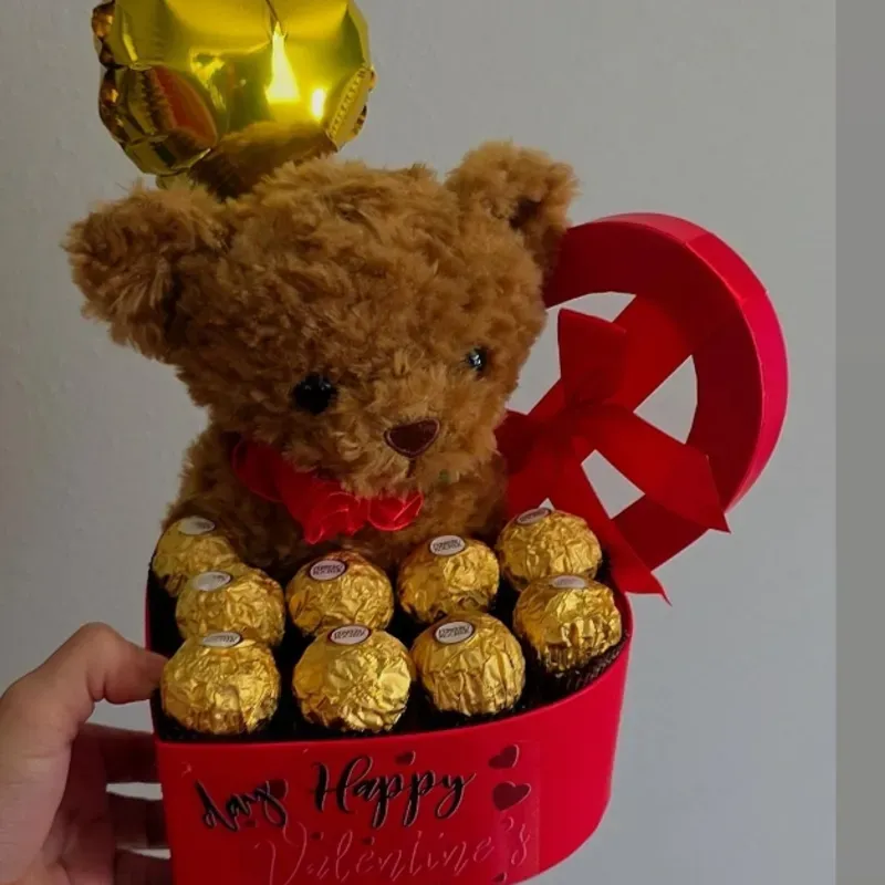 Ferrero y Peluche 