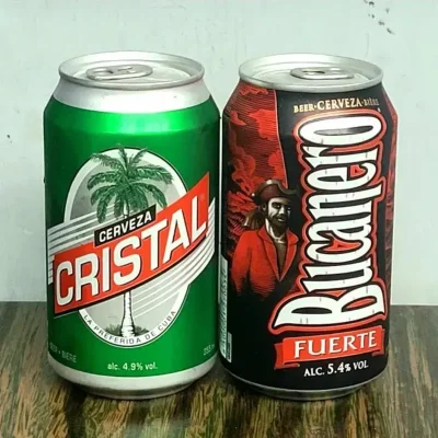 Cervezas Cristal y Bucanero