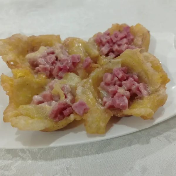 Tachinos rellenos con jamón y queso